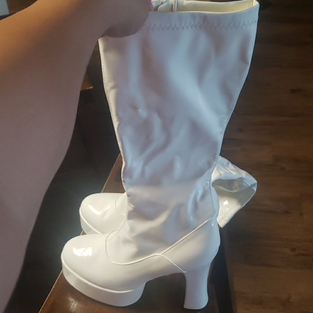 Halloween platforms